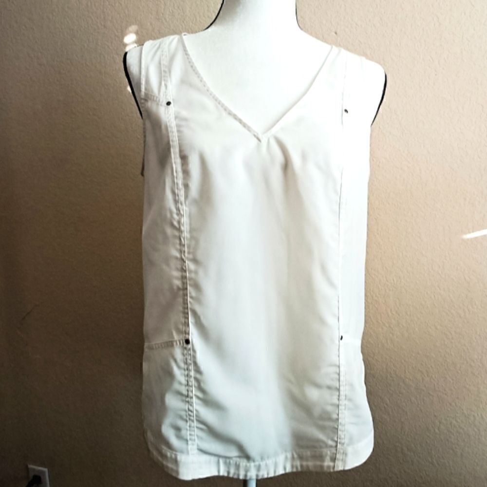 Kenneth Cole Sleeveless blouse 